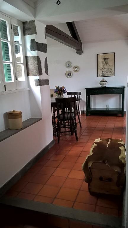Monserrate - Galera Cottage Caloura Bagian luar foto