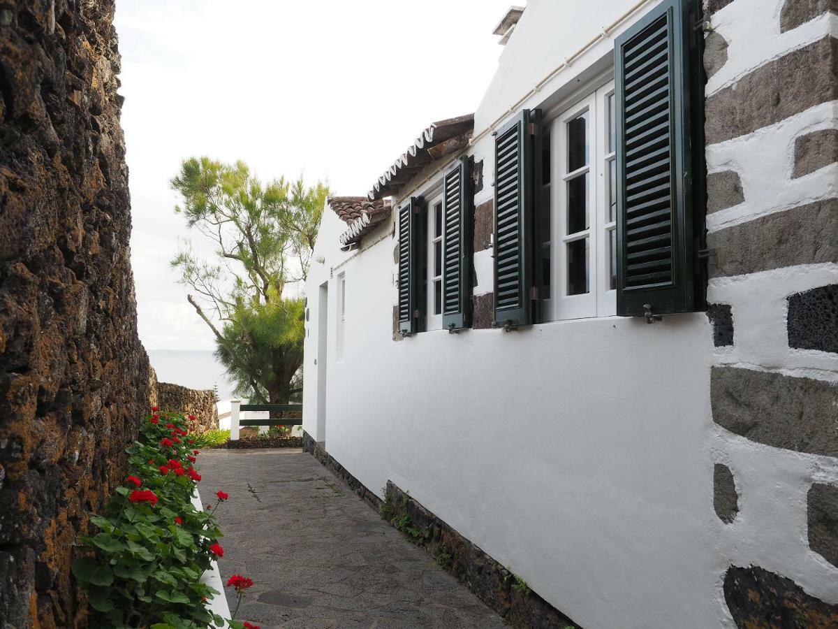 Monserrate - Galera Cottage Caloura Bagian luar foto