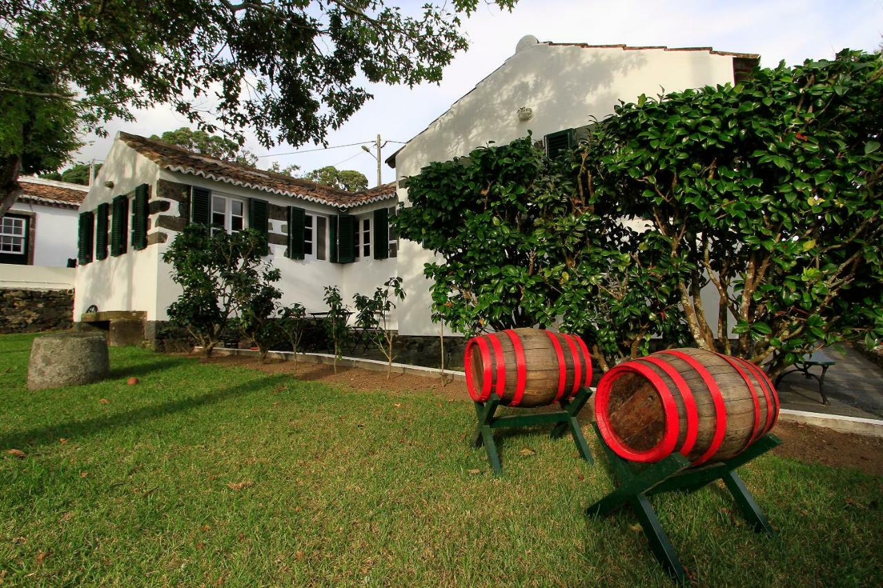 Monserrate - Galera Cottage Caloura Bagian luar foto